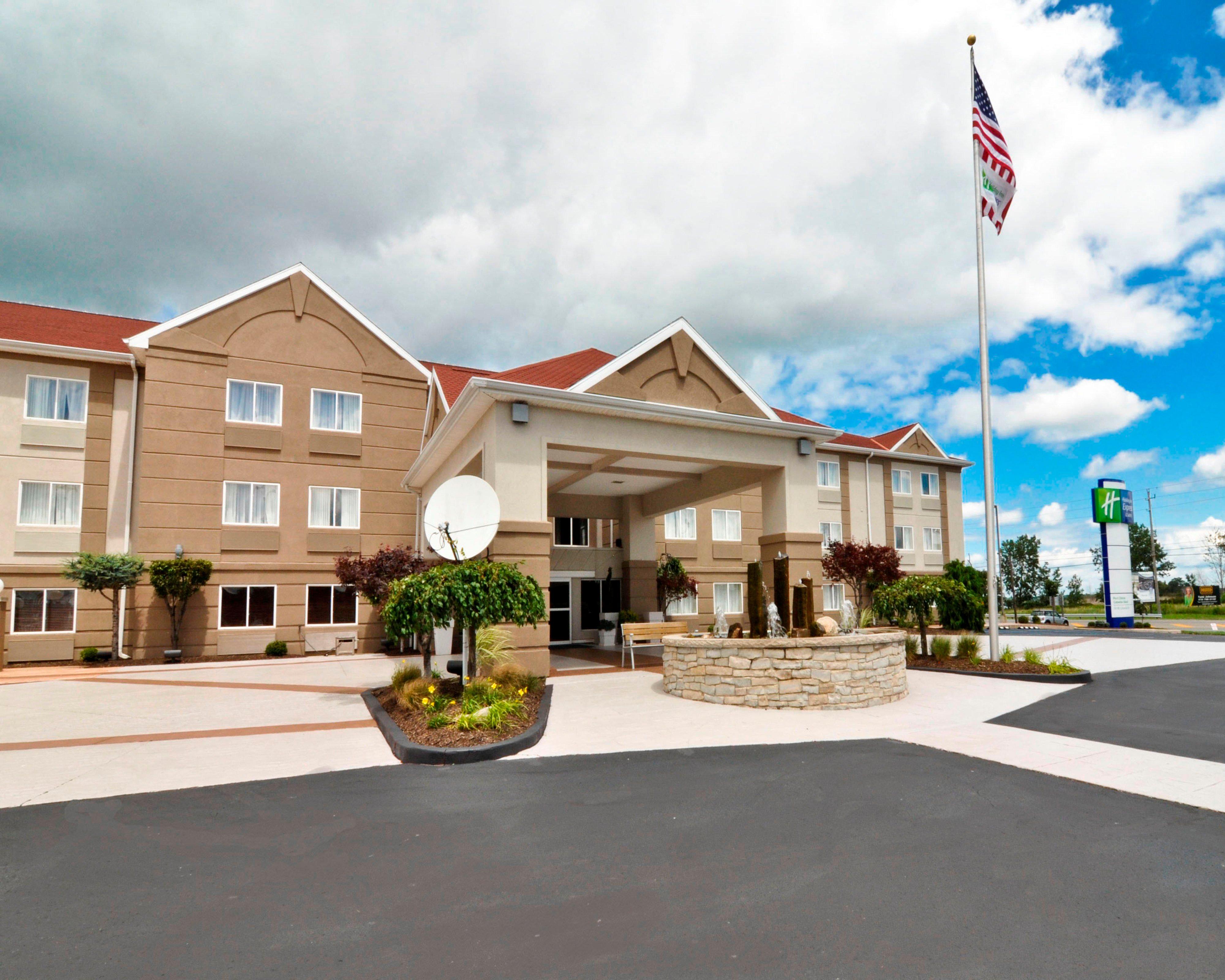 Holiday Inn Express Hotel & Suites Port Clinton-Catawba Island By Ihg Eksteriør billede