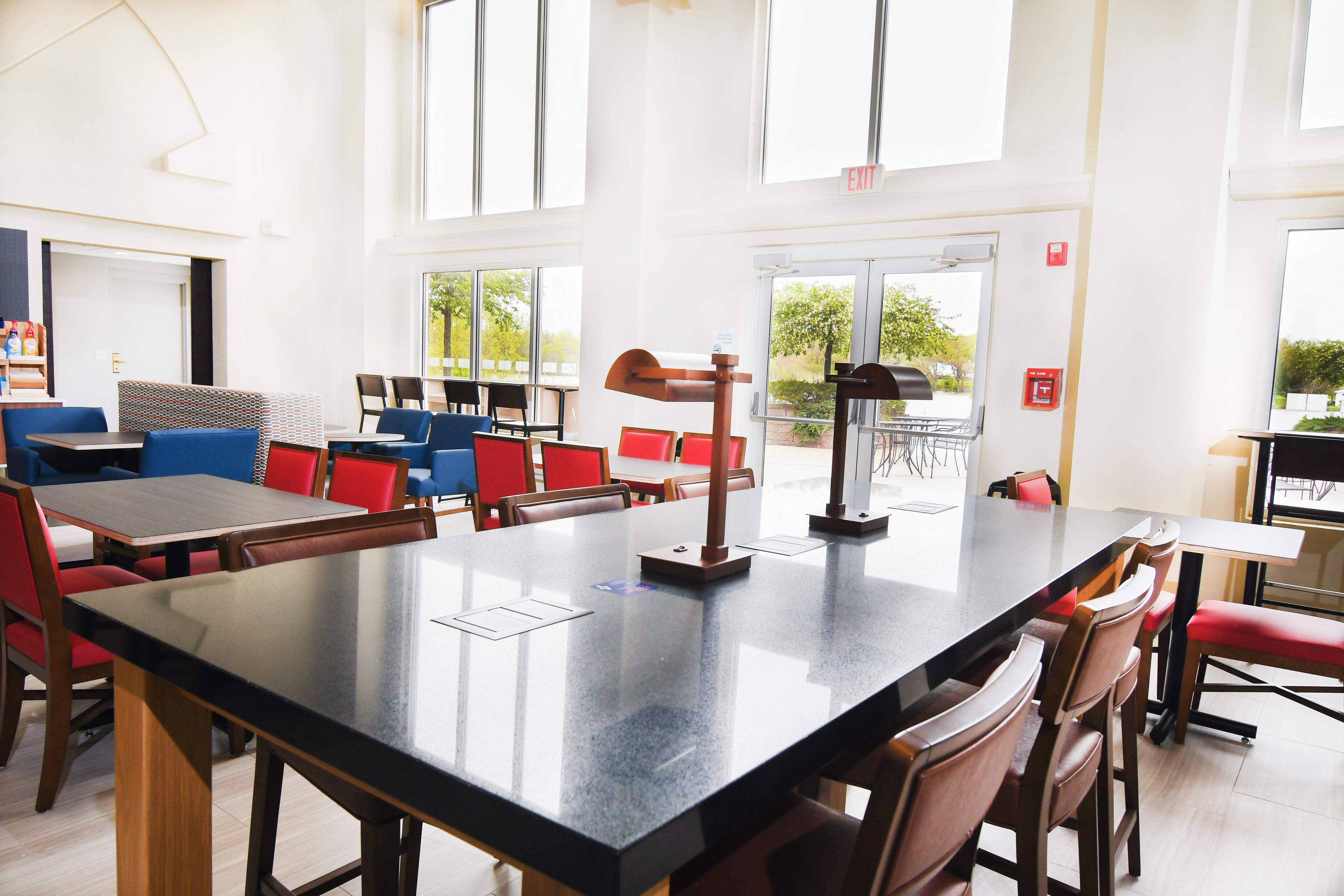 Holiday Inn Express Hotel & Suites Port Clinton-Catawba Island By Ihg Eksteriør billede